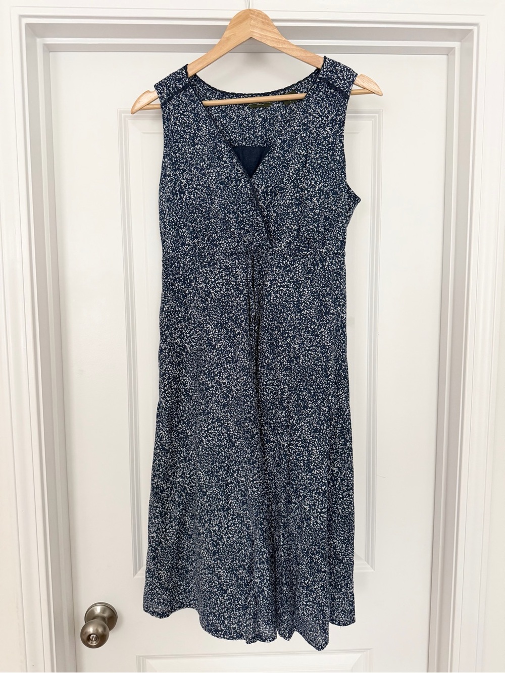 Eddie Bauer Navy and White Speckled Sleeveless Midi Dress